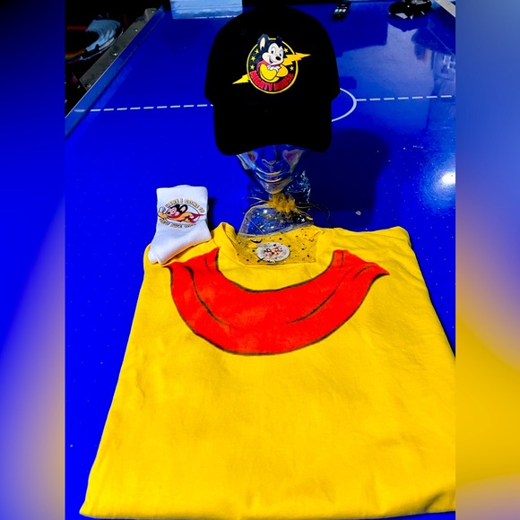 Mighty Mouse costume - Picture 11 of 11